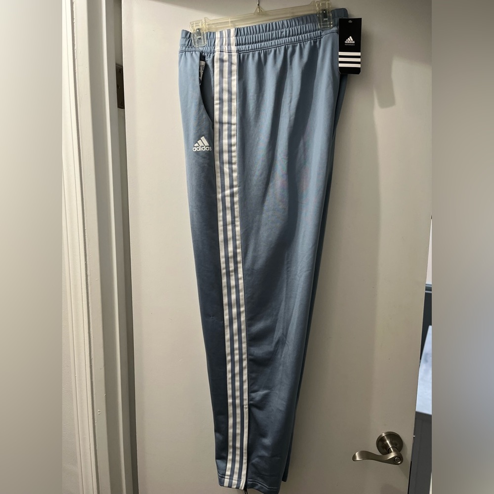 Adidas XL